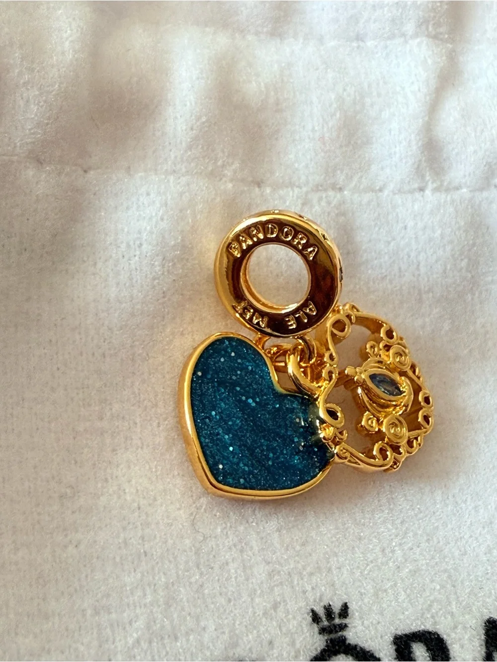 Pandora Disney Cinderella’s Carriage & Heart Double Dangle Charm